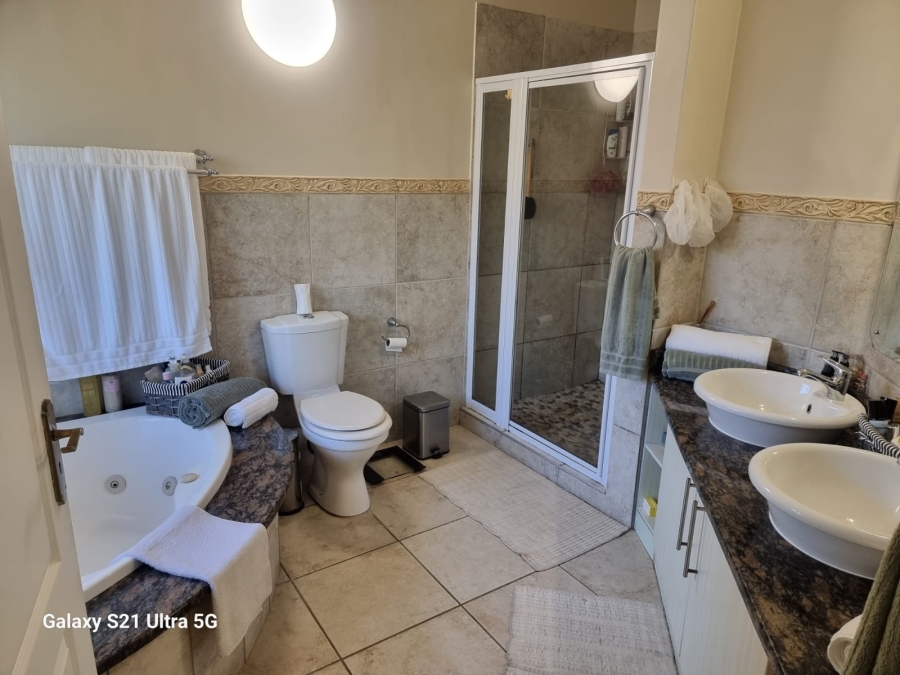 4 Bedroom Property for Sale in Wilderness Central Western Cape